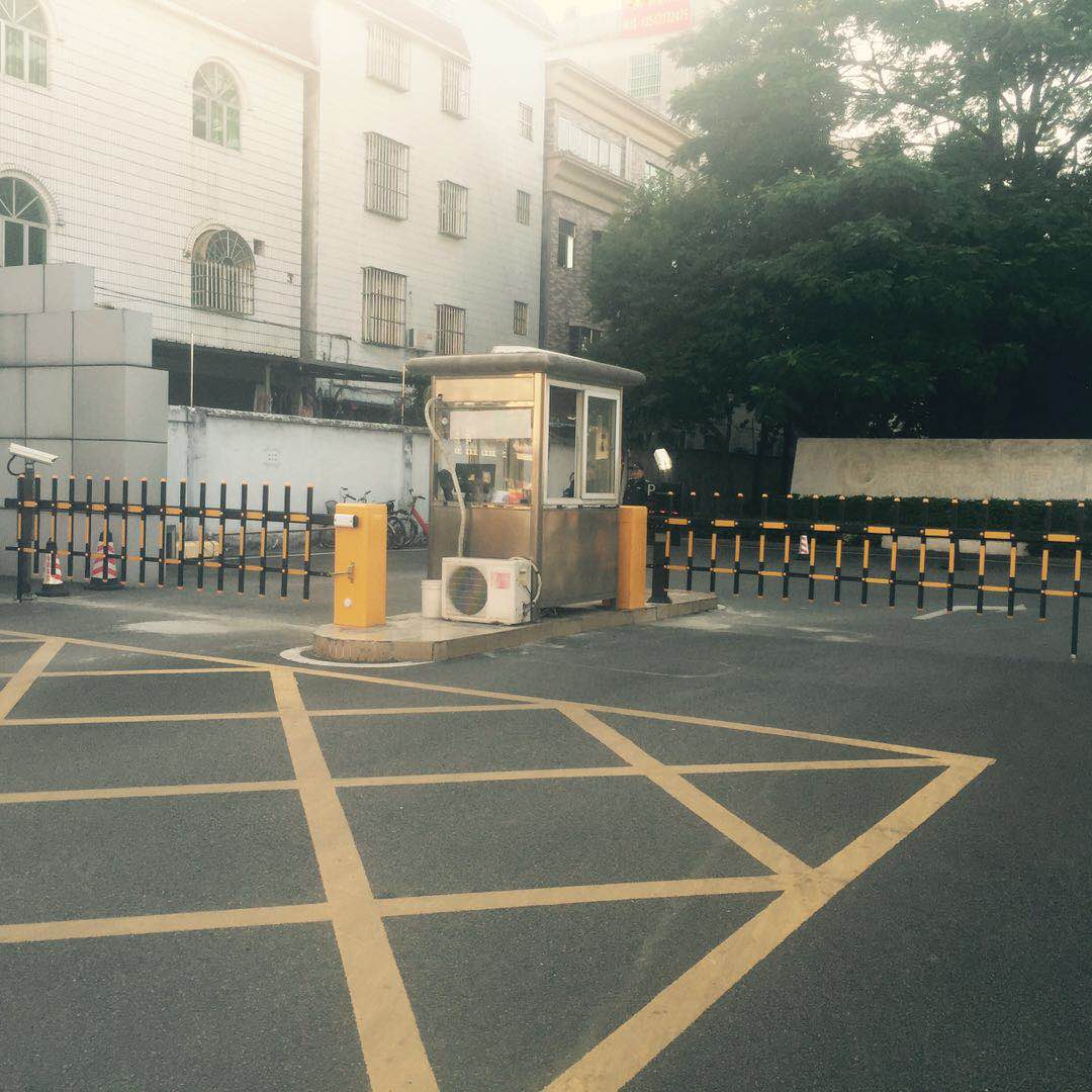 東城科技創業園——智能自動車牌識別系統 東城科技創業園——智能自動車牌識別系統